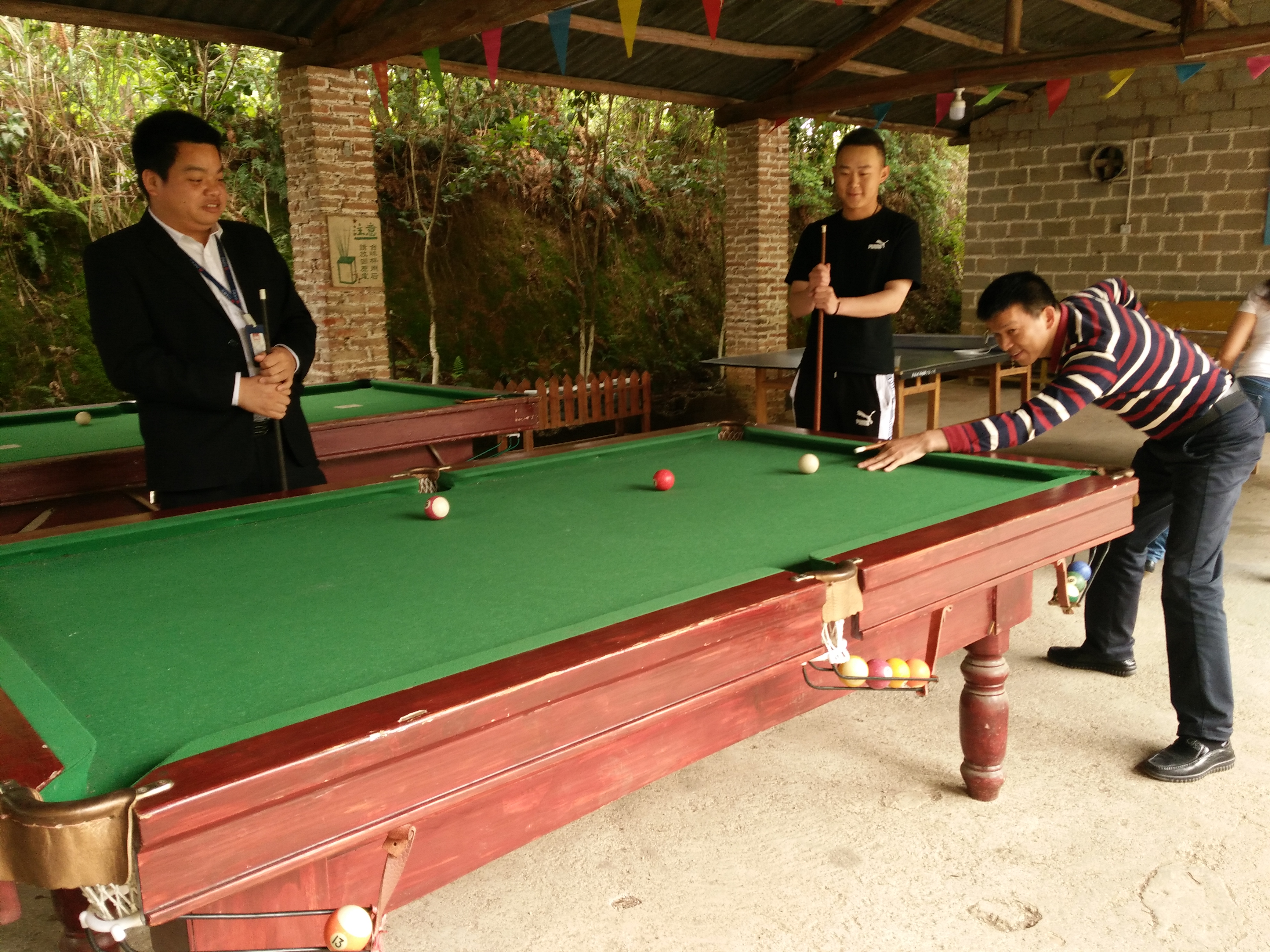 自由运动 打桌球.jpg